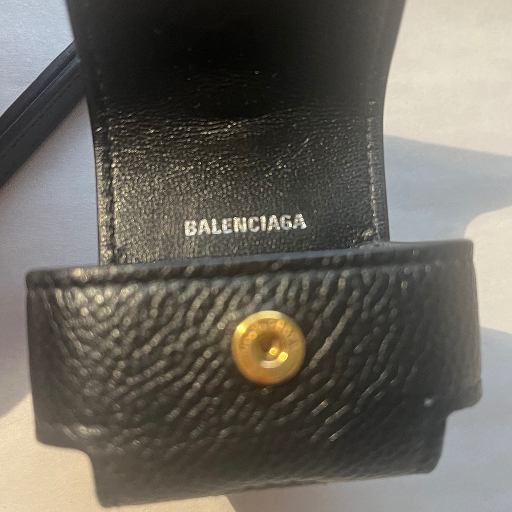 Balenciaga Large EarPods Pro Case Black Logo Leather Holder with Lanyard - Picture 11 of 12